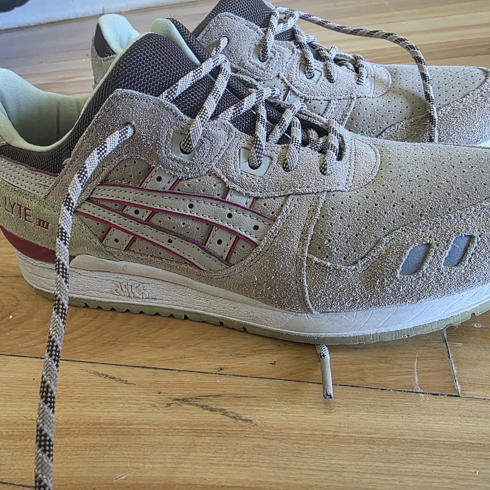 Asics Gel-Lyte III Beige and Maroon Sneakers